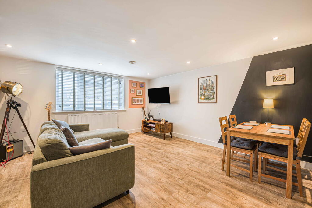 Main image of property: St Johns Hill, Sevenoaks