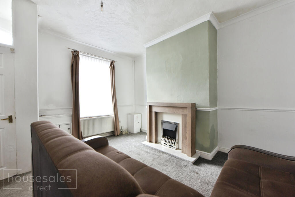 House in Oldham - View 4