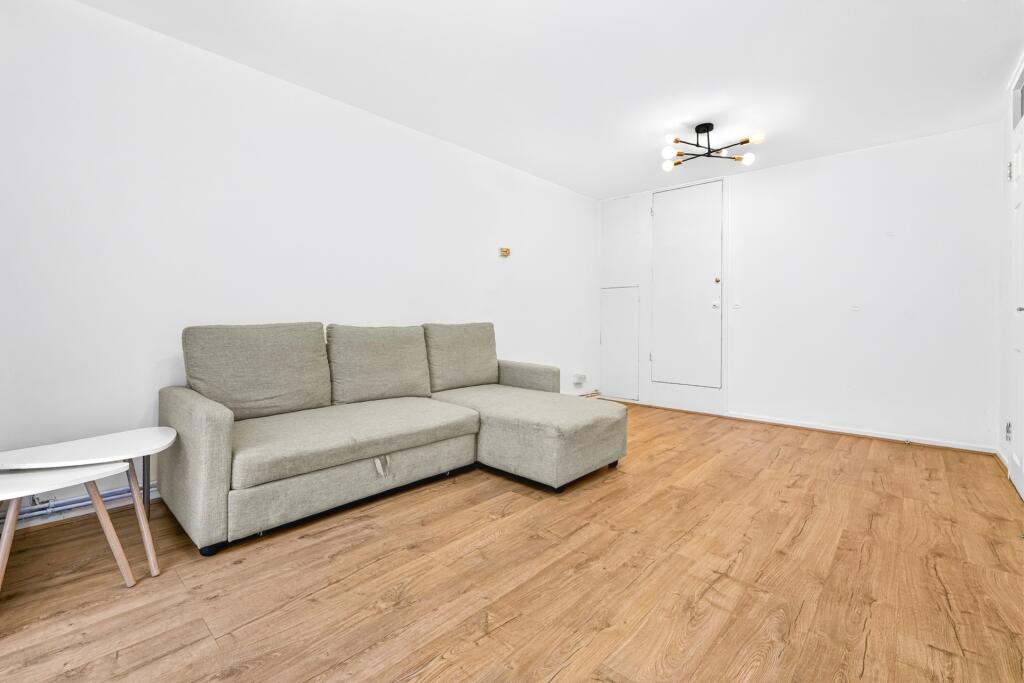 Apartment in London - View 5