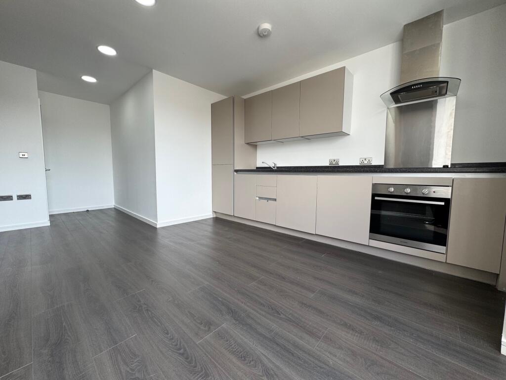 Apartment in Brighton - View 4