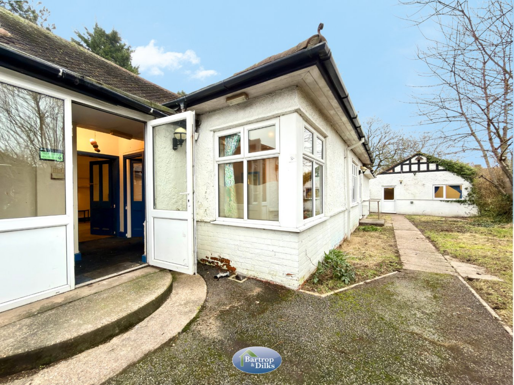 92 North Road photo 2