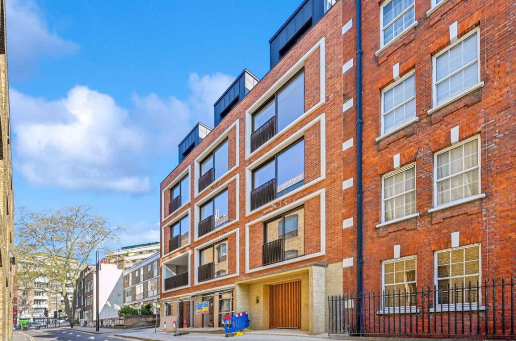 Main image of property: Flat 5 ,  Homer Row, London