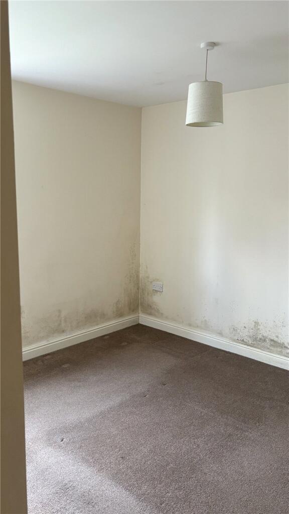 Apartment in Westhoughton, Wingates - View 5