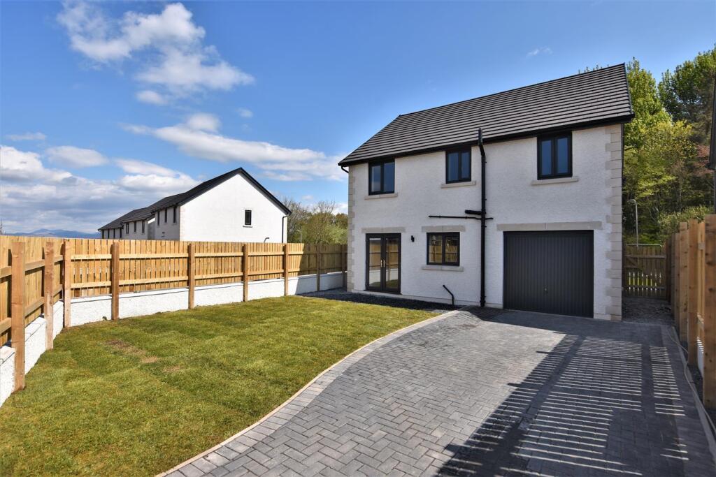 4-bed detached on Lots Road, Askam-In-Furness, £350,000