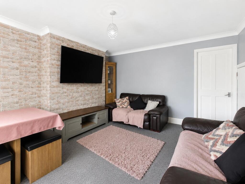 House in Hull, Longhill - View 5