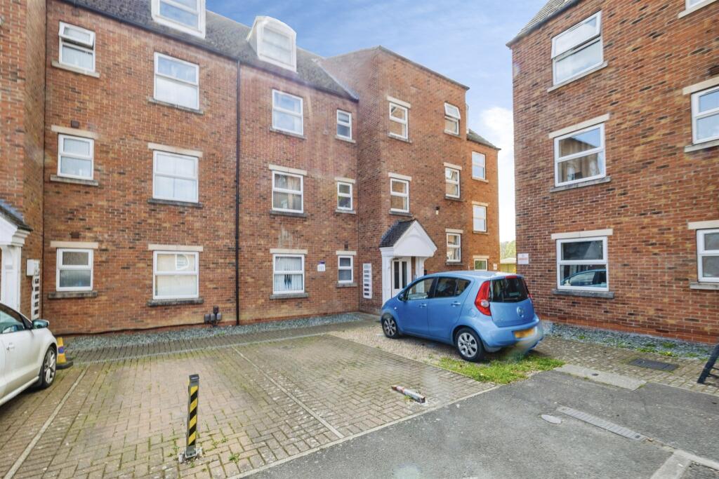 Main image of property: Willow Tree Close, Lincoln