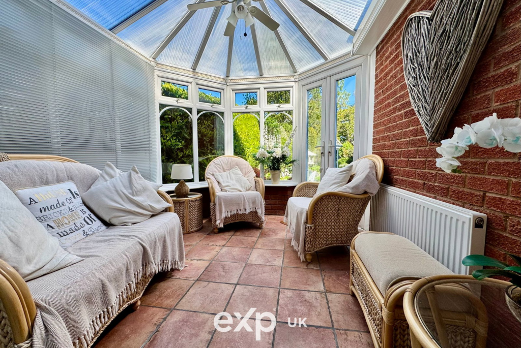 House in Solihull, Ulverley Green - View 5