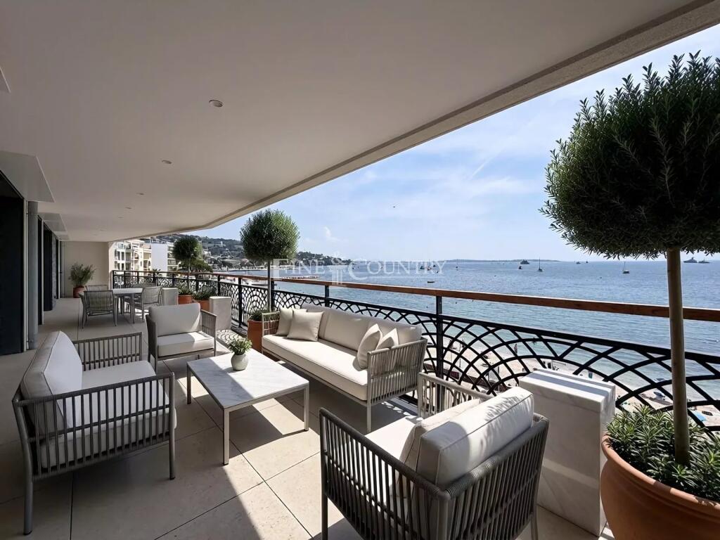 Main image of property: Provence-Alps-Cote d`Azur, Alpes-Maritimes, Cannes