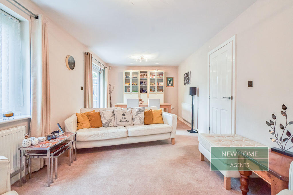 House in South Ribble, Penwortham - More