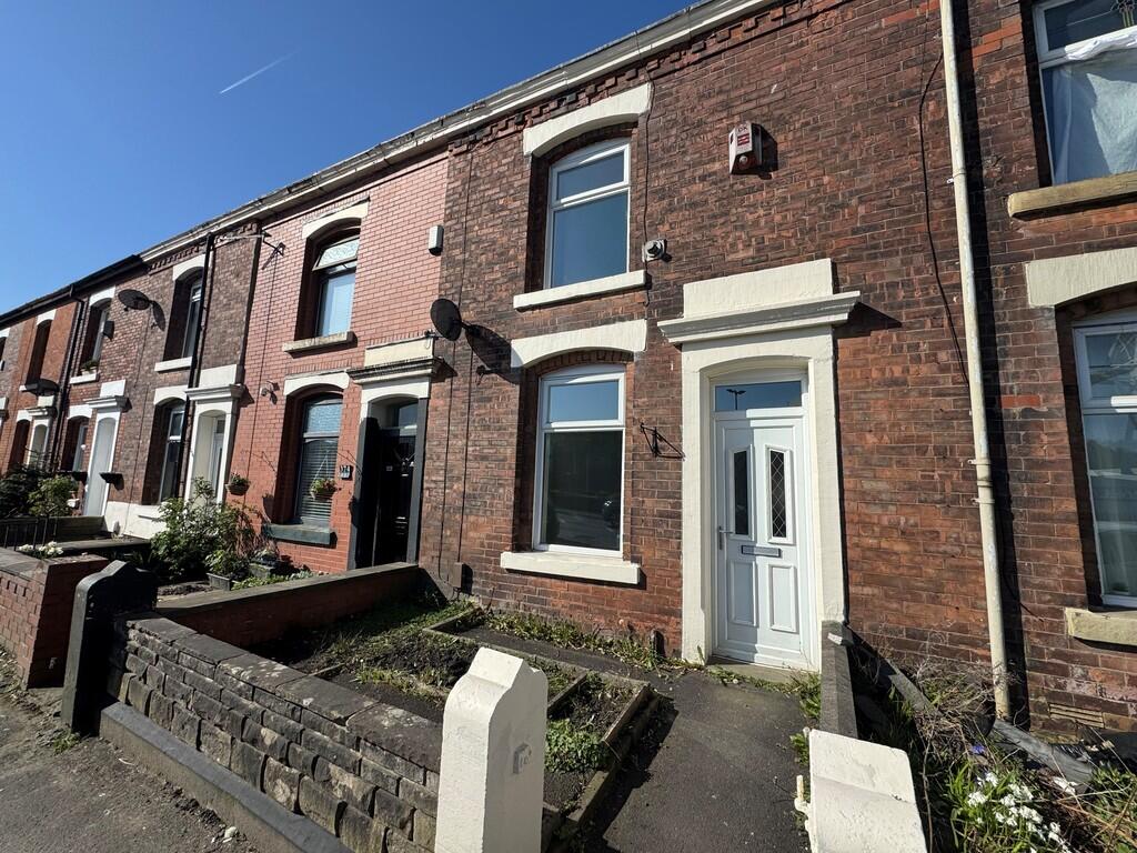 2-bed terraced on Bolton Road, Blackburn, £120,000