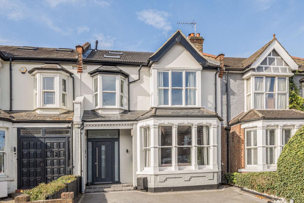 Main image of property: Ashurst Road, London, Greater London, N12
