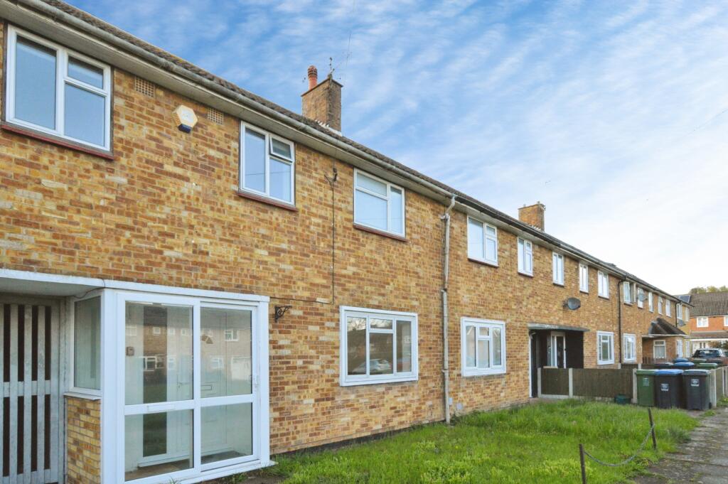 Main image of property: Flatfield Road, Hemel Hempstead, HP3