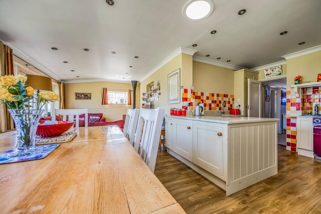 East Cosham Road, Drayton, Portsmouth, Hampshire, PO6 - Vista 5