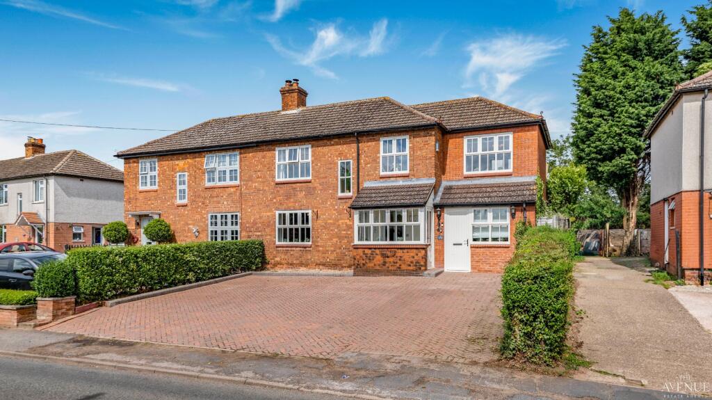 Main image of property: The Silver Birches, Tamworth Road, Elford, B79
