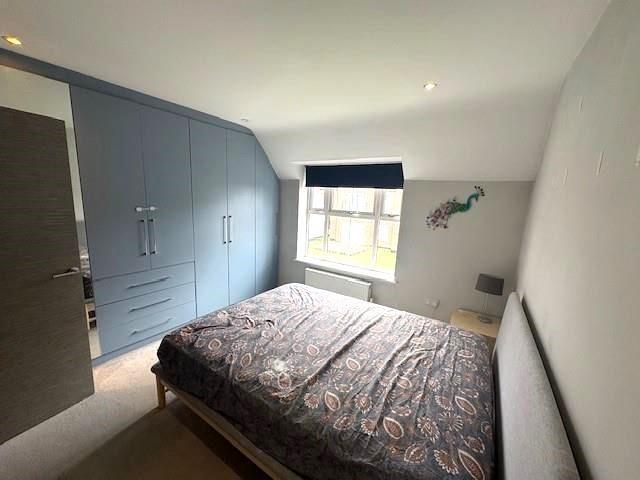 Apartment in Watford - View 5