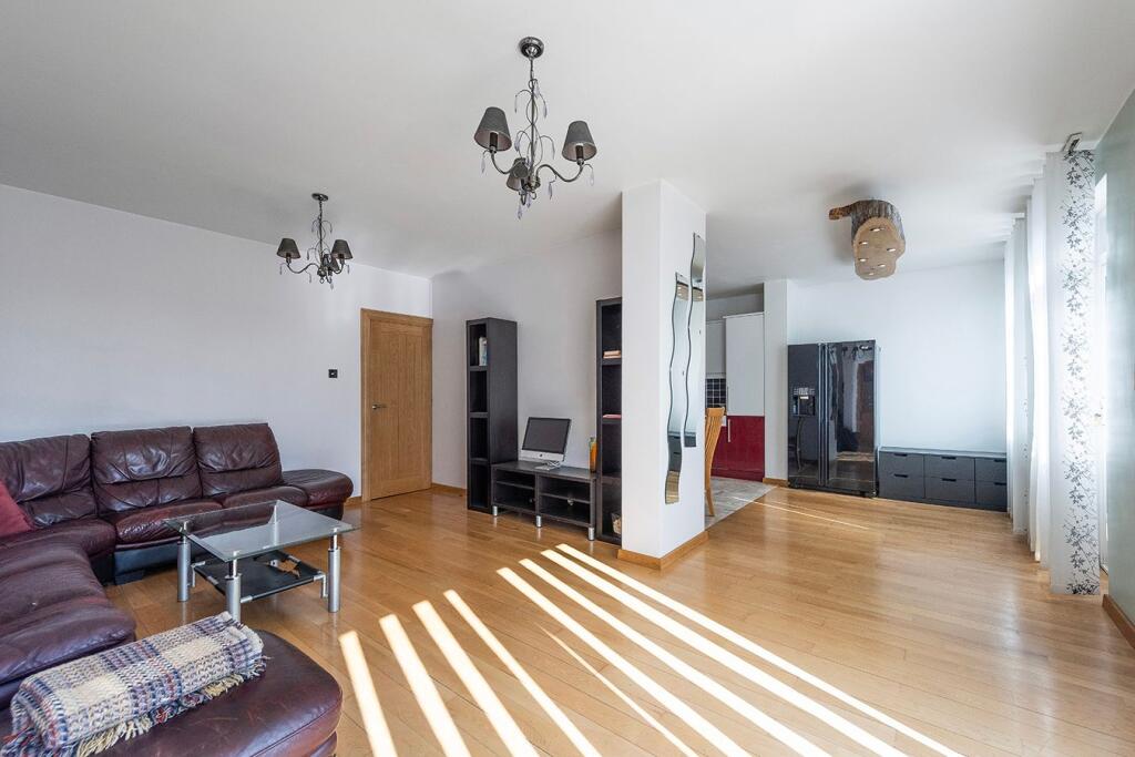 House in Dartford - View 4