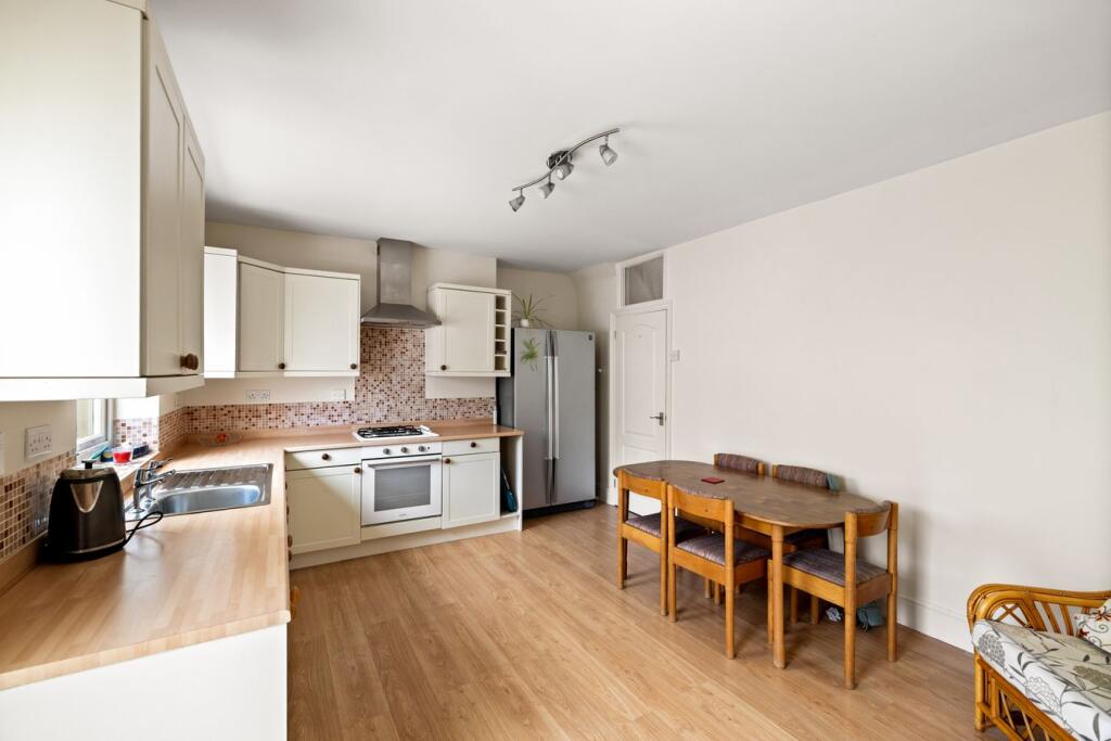 House in Dover - View 4