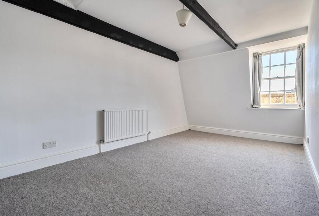 Apartment in Bath - More