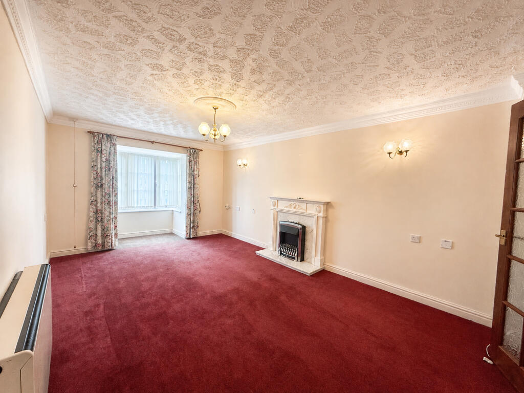 Apartment in Royal Wootton Bassett, Wiltshire - View 4