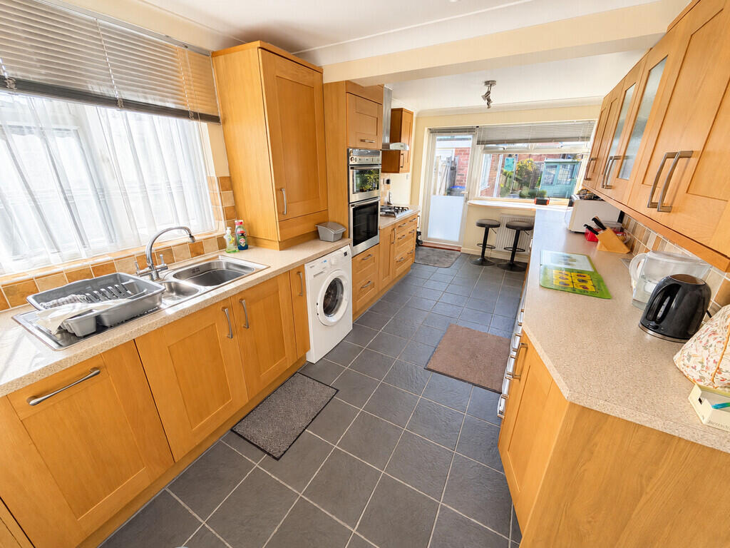 House in Shoreham-By-Sea, Kingston Buci - View 3