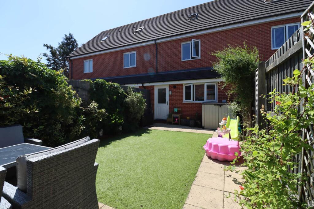 Harrison Close, Eastham photo 3
