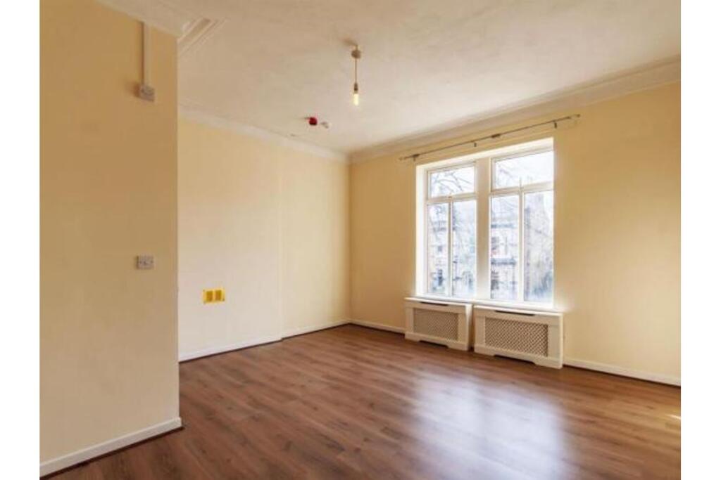 Alness Road, Manchester, M16 photo 2