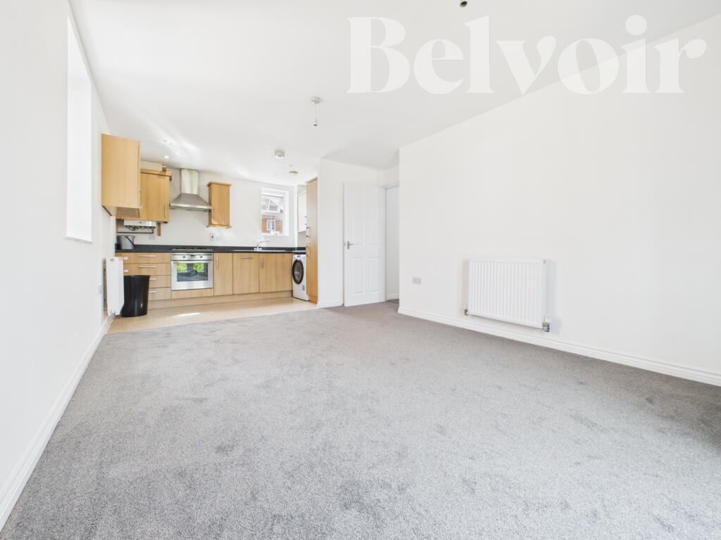 Apartment in Reading - View 4