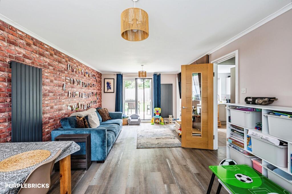 Main image of property: Collingwood Close, Peacehaven, BN10