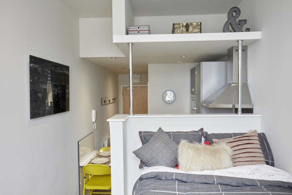 Main image of property: Queens Road (Flat 15), Clifton, Bristol, BS8