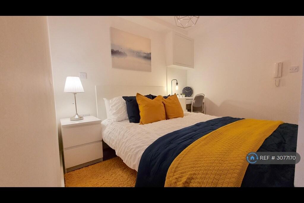 Apartment in Liverpool - View 5