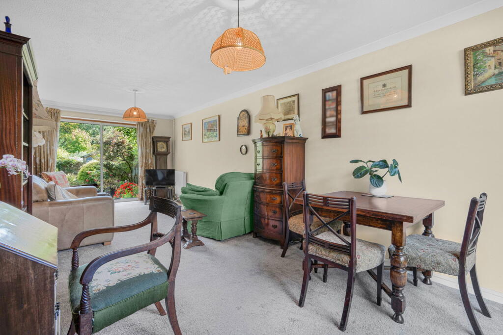 House in Redhill - View 3