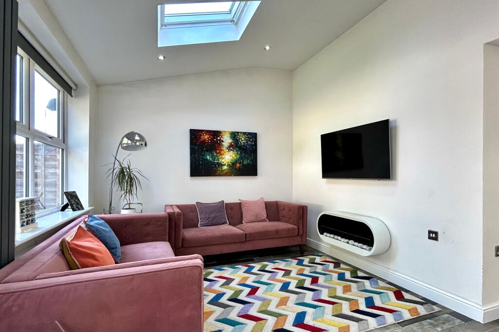 House in Stockport - View 5