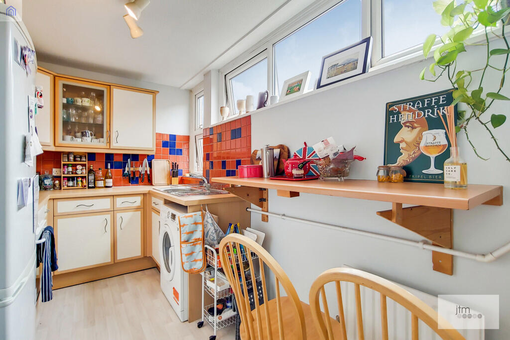 Apartment in London - View 2
