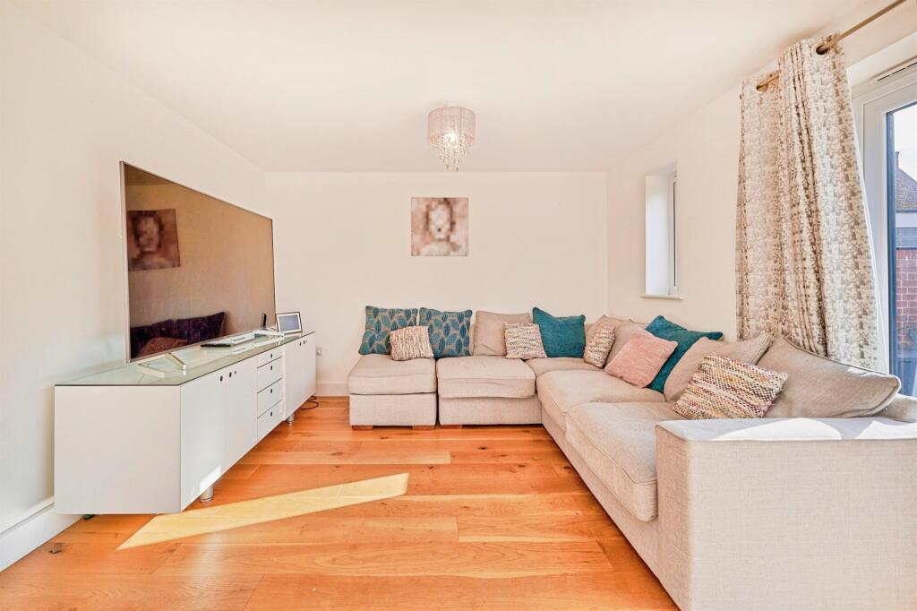 House in Uttlesford, Thaxted - View 4