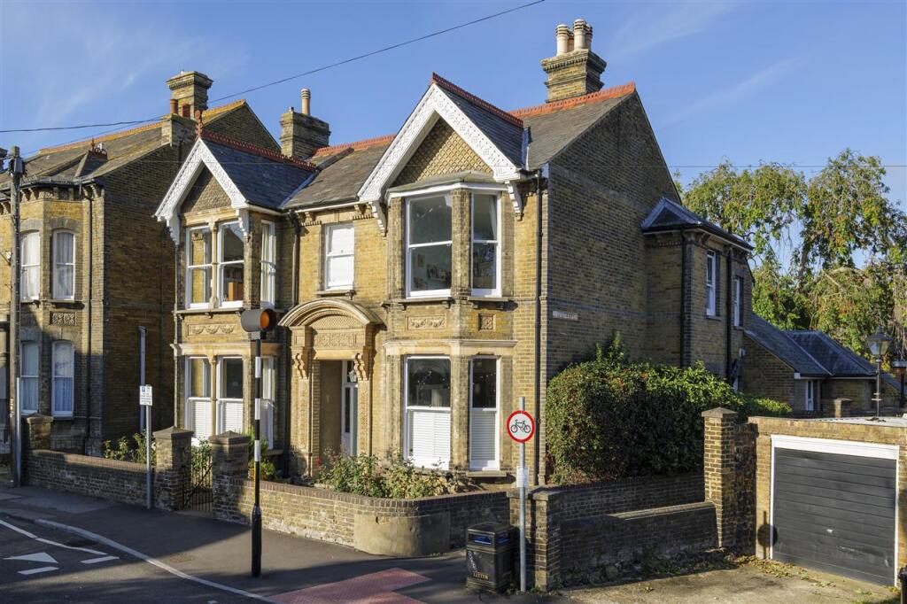 Main image of property: Barty House, Newton Road, Faversham