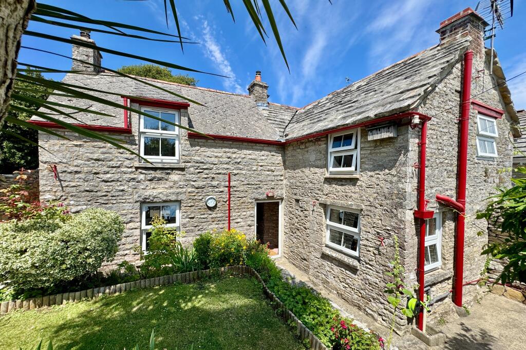 3-bed detached on High Street, Langton Matravers, £465,000