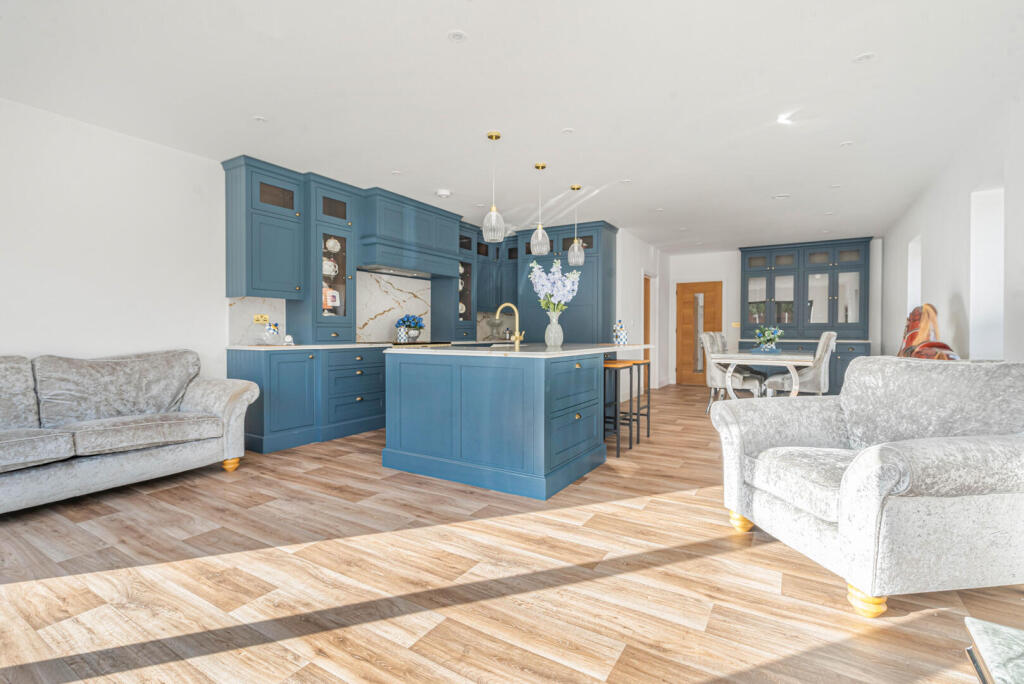 House in Ipswich - View 5