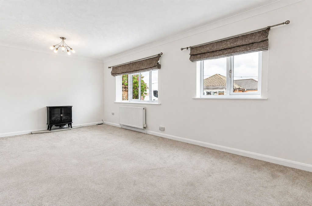 House in Hibaldstow, North Lincolnshire - View 2