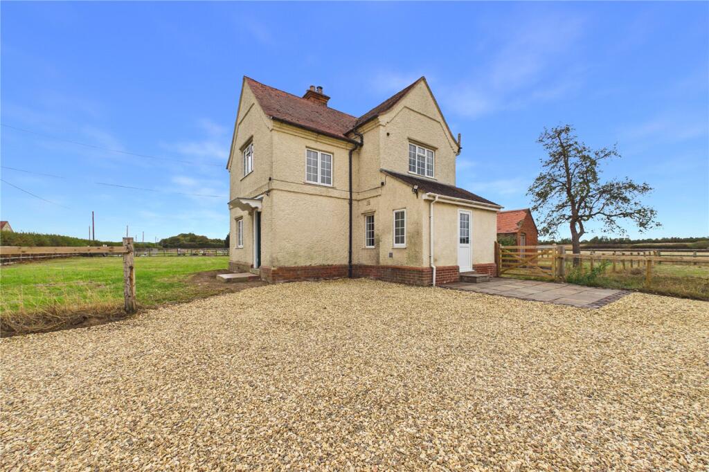 Main image of property: Beenham Hill, Beenham, Reading, Berkshire, RG7
