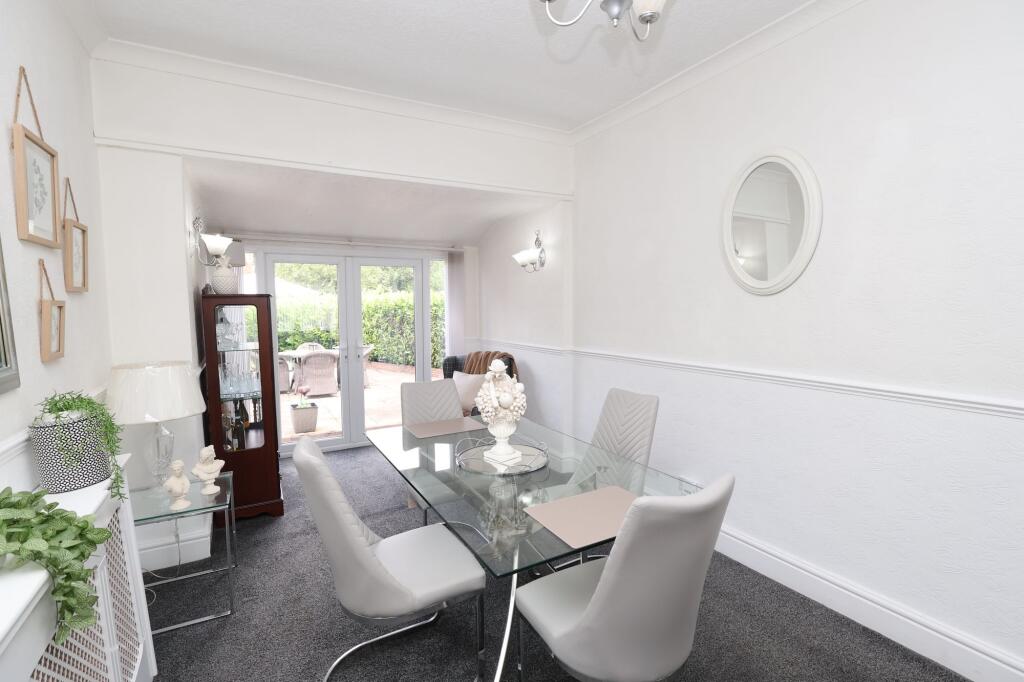 Melville Road, Stretford, M32 – další