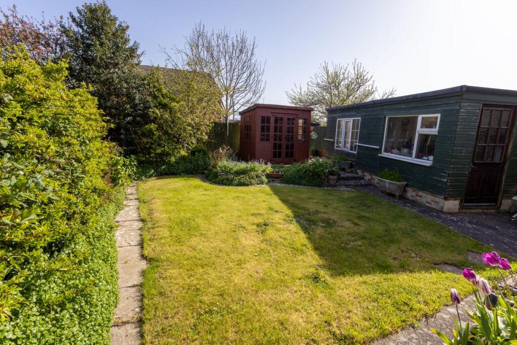 Wimbourne Close, Llantwit Major, CF61 photo 2