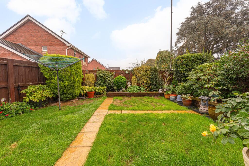 Stokes Court, Ponthir, NP18 photo 4