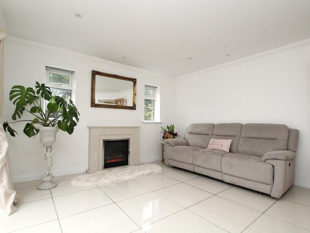 Additional image 2 of Linthorpe Road, Poole, BH15