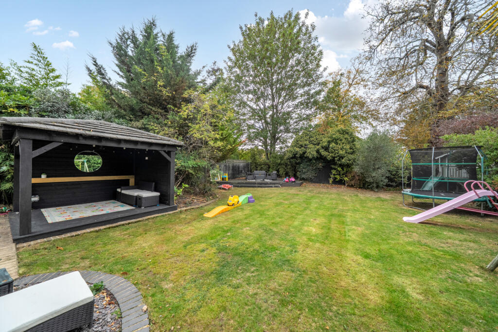 House in London - View 5
