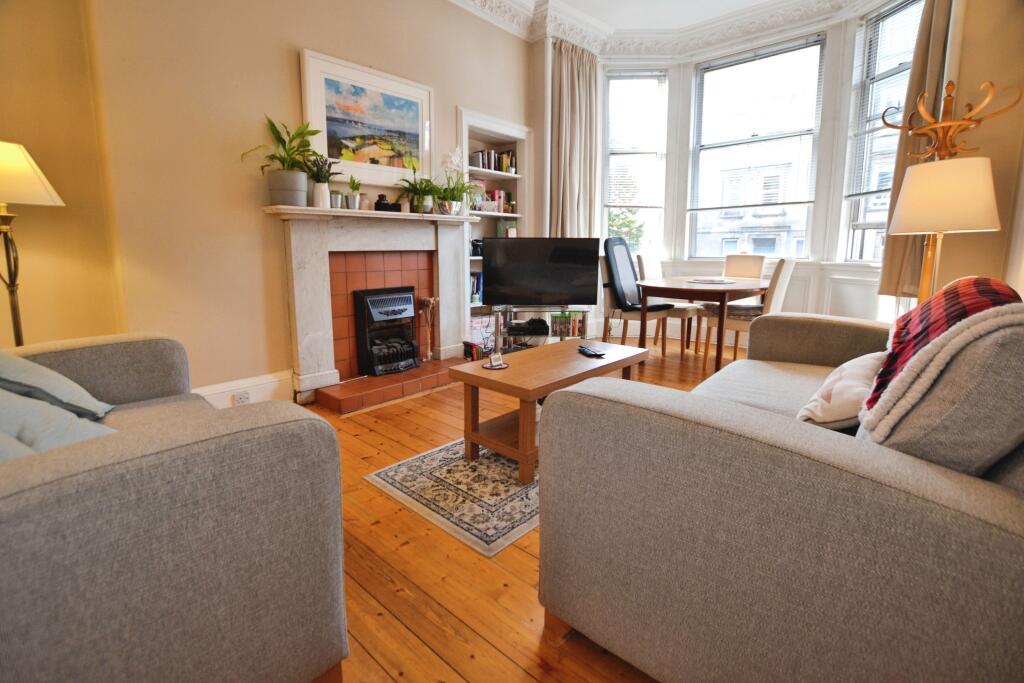 Apartment in Edinburgh, Hillside, Leith Central - View 2