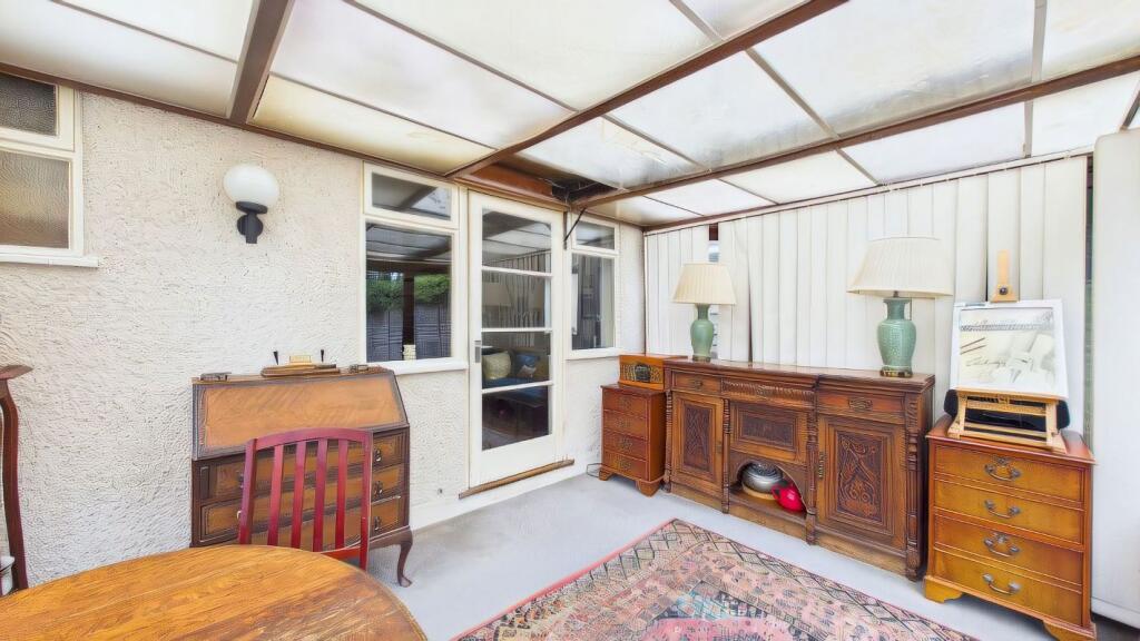 House in Potters Bar, Cranborne - View 5