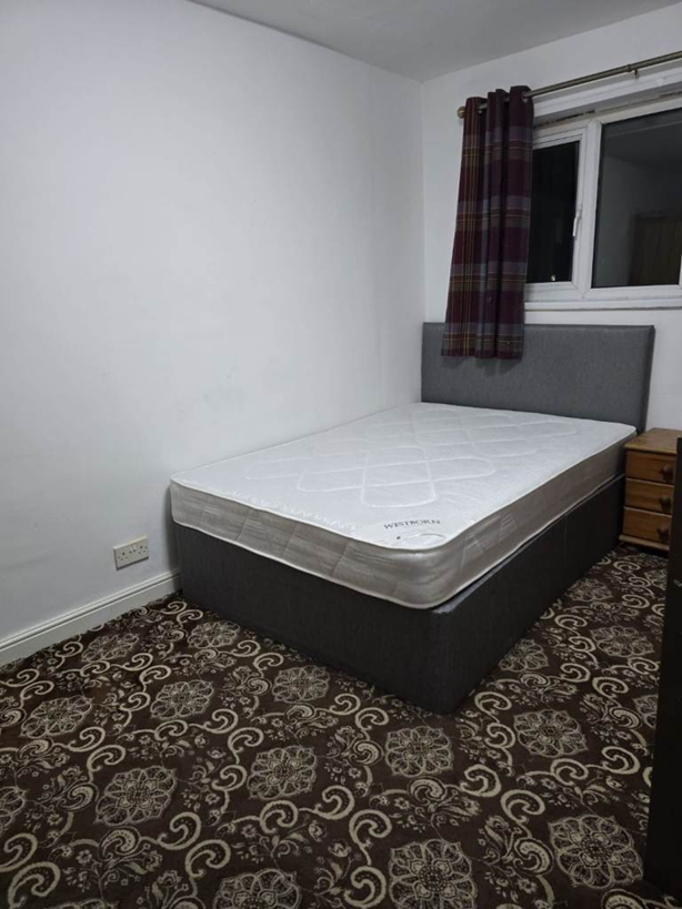 Fourth Avenue, Birmingham, B9