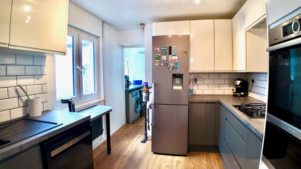 House in Abertillery - View 3