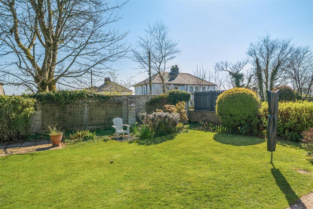 Rheda Close, Frizington photo 3