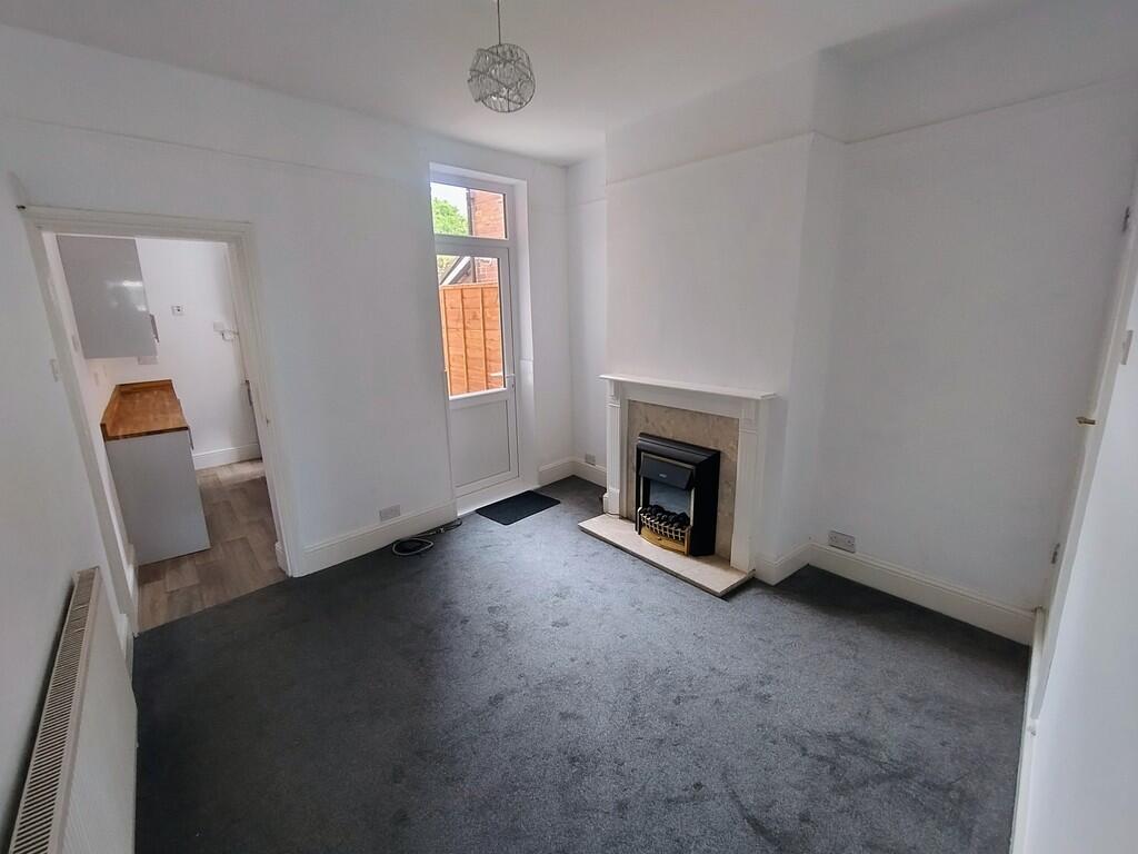House in Wolverhampton, Penn - View 4